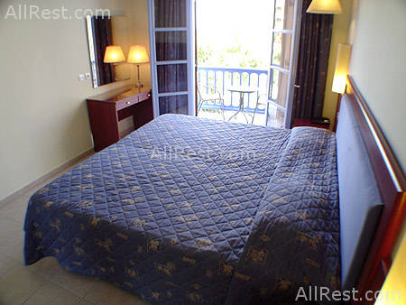 Theodorou Beach Hotel 12